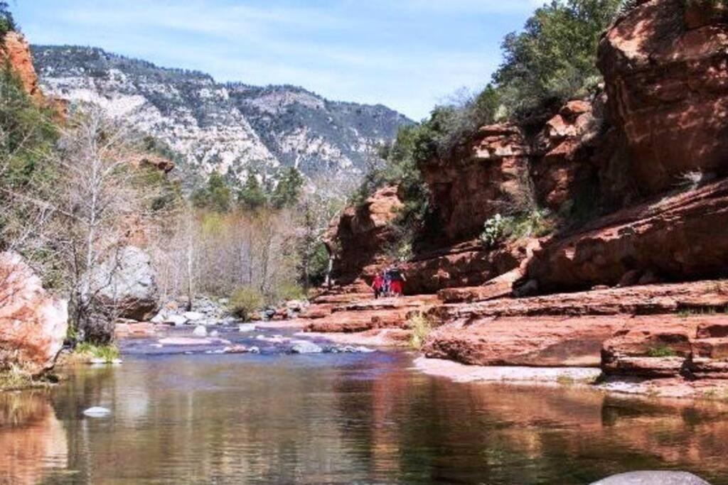Close To Fresh Creek! Sleeps 12 ~ Amazing Views W/Serene Open Space ~ Hot Tub + Game Room ~ Trails Outside Sedona Esterno foto