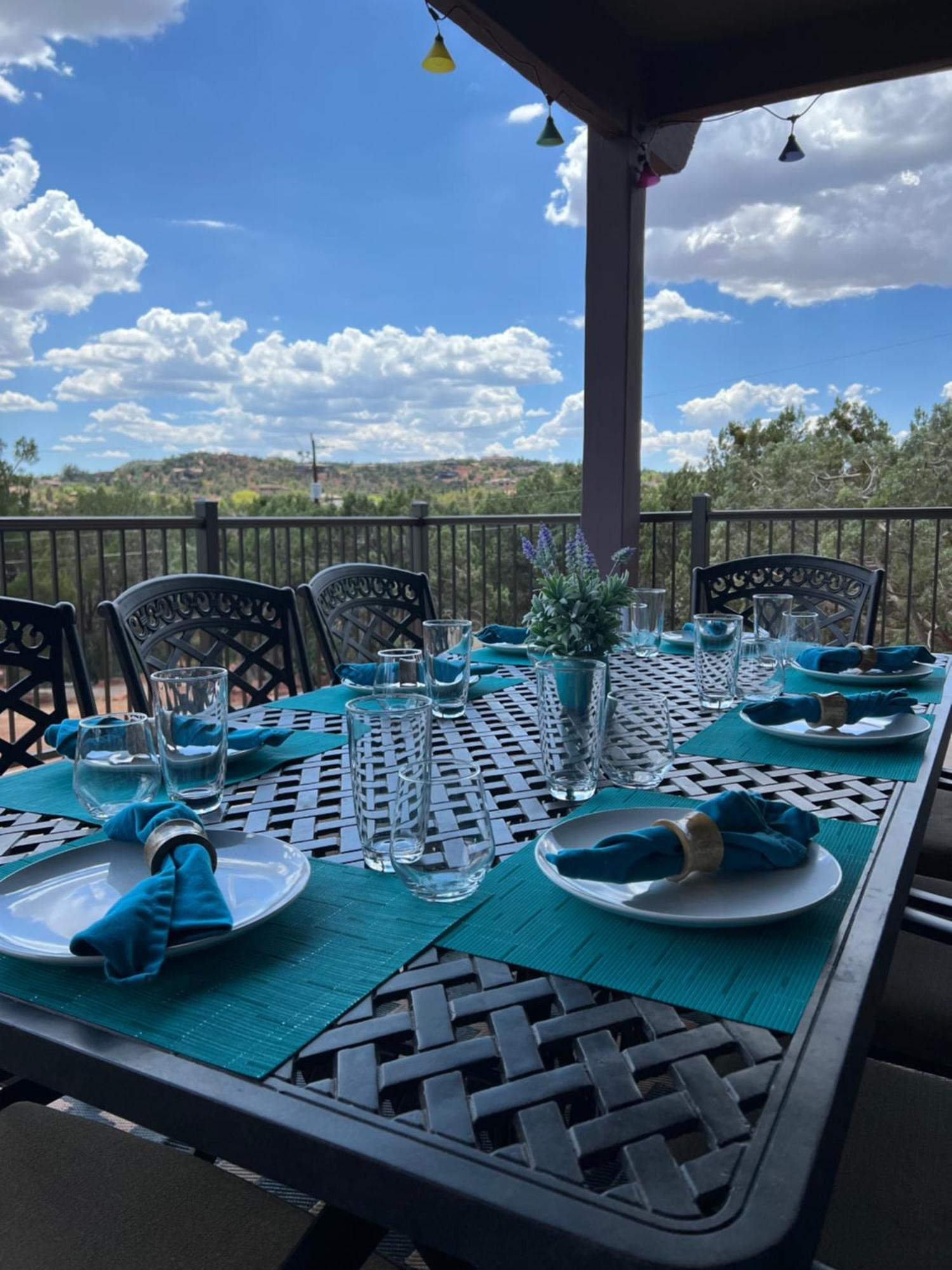 Close To Fresh Creek! Sleeps 12 ~ Amazing Views W/Serene Open Space ~ Hot Tub + Game Room ~ Trails Outside Sedona Esterno foto