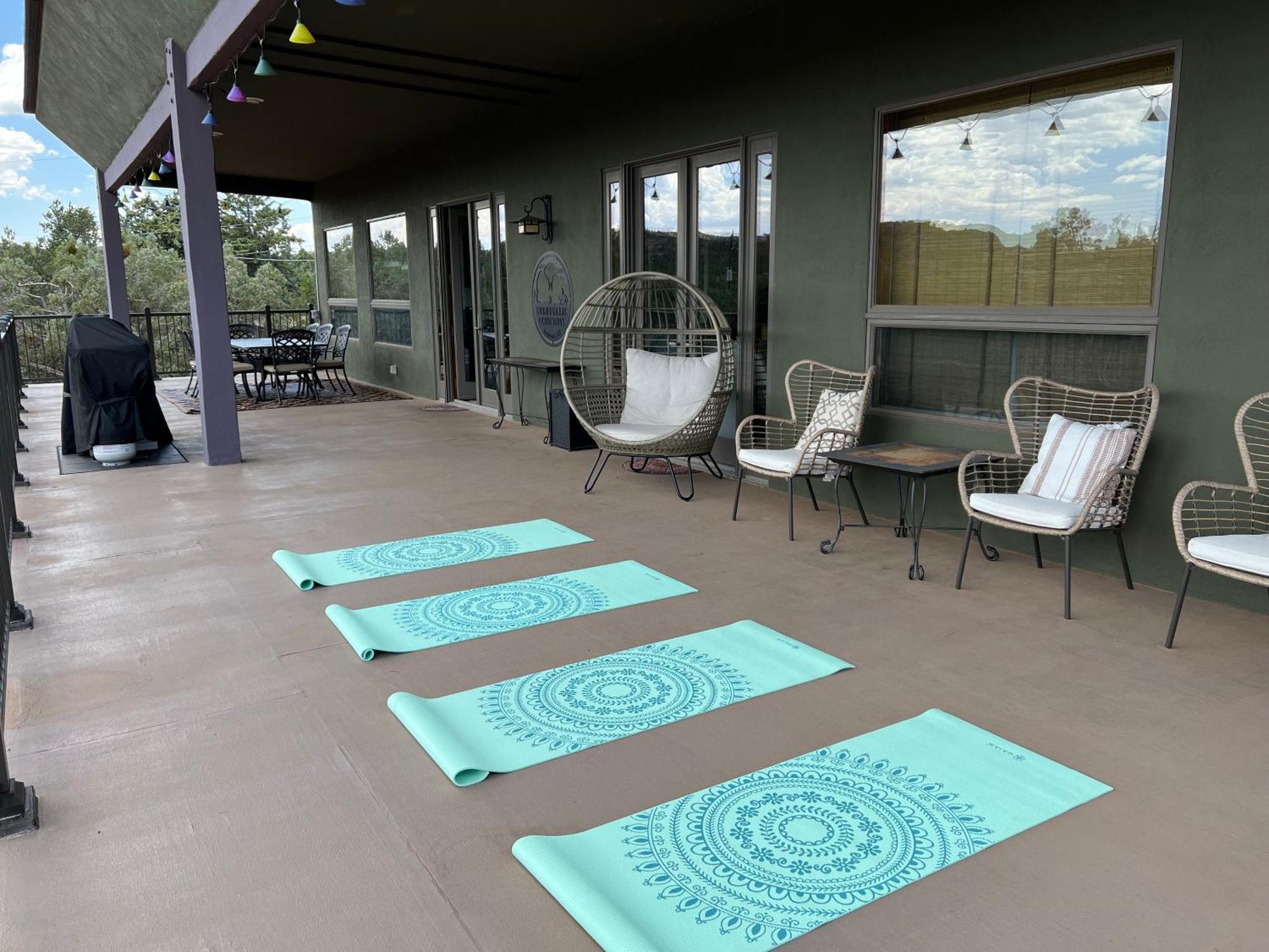 Close To Fresh Creek! Sleeps 12 ~ Amazing Views W/Serene Open Space ~ Hot Tub + Game Room ~ Trails Outside Sedona Esterno foto