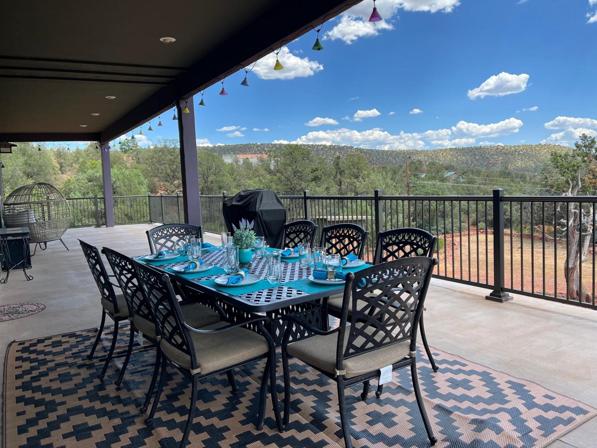Close To Fresh Creek! Sleeps 12 ~ Amazing Views W/Serene Open Space ~ Hot Tub + Game Room ~ Trails Outside Sedona Esterno foto